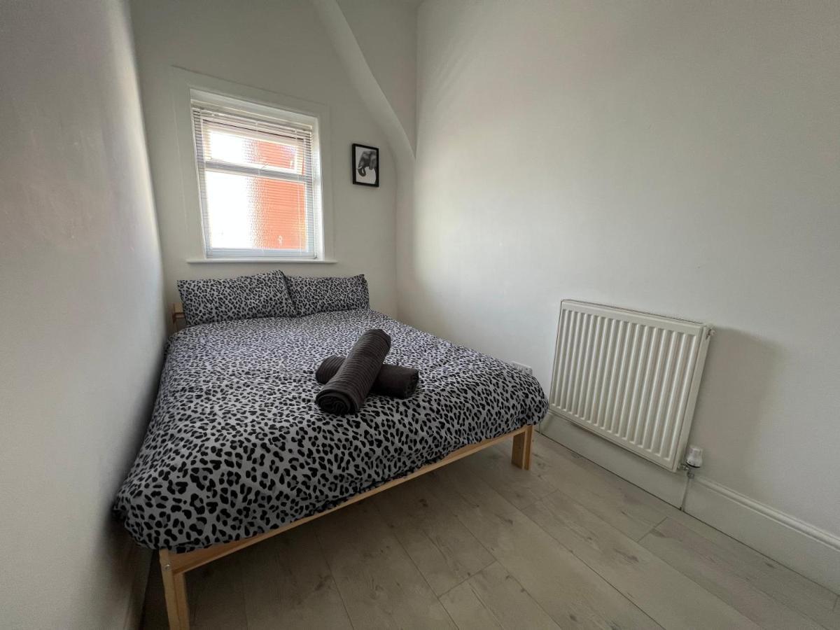 Appartamento Safari Apartment, Free Parking, 10min Walk To Tower, Sleeps 12
