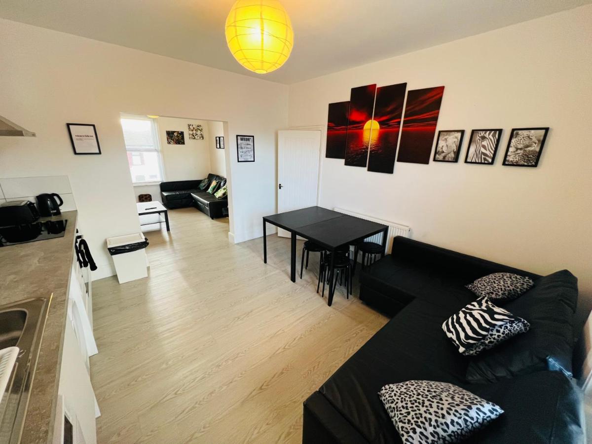 Safari Apartment, Free Parking, 10min Walk To Tower, Sleeps 12 Appartamento *