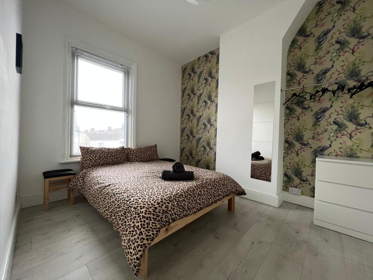 Appartement Safari Apartment, Free Parking, 10min Walk To Tower, Sleeps 12 *